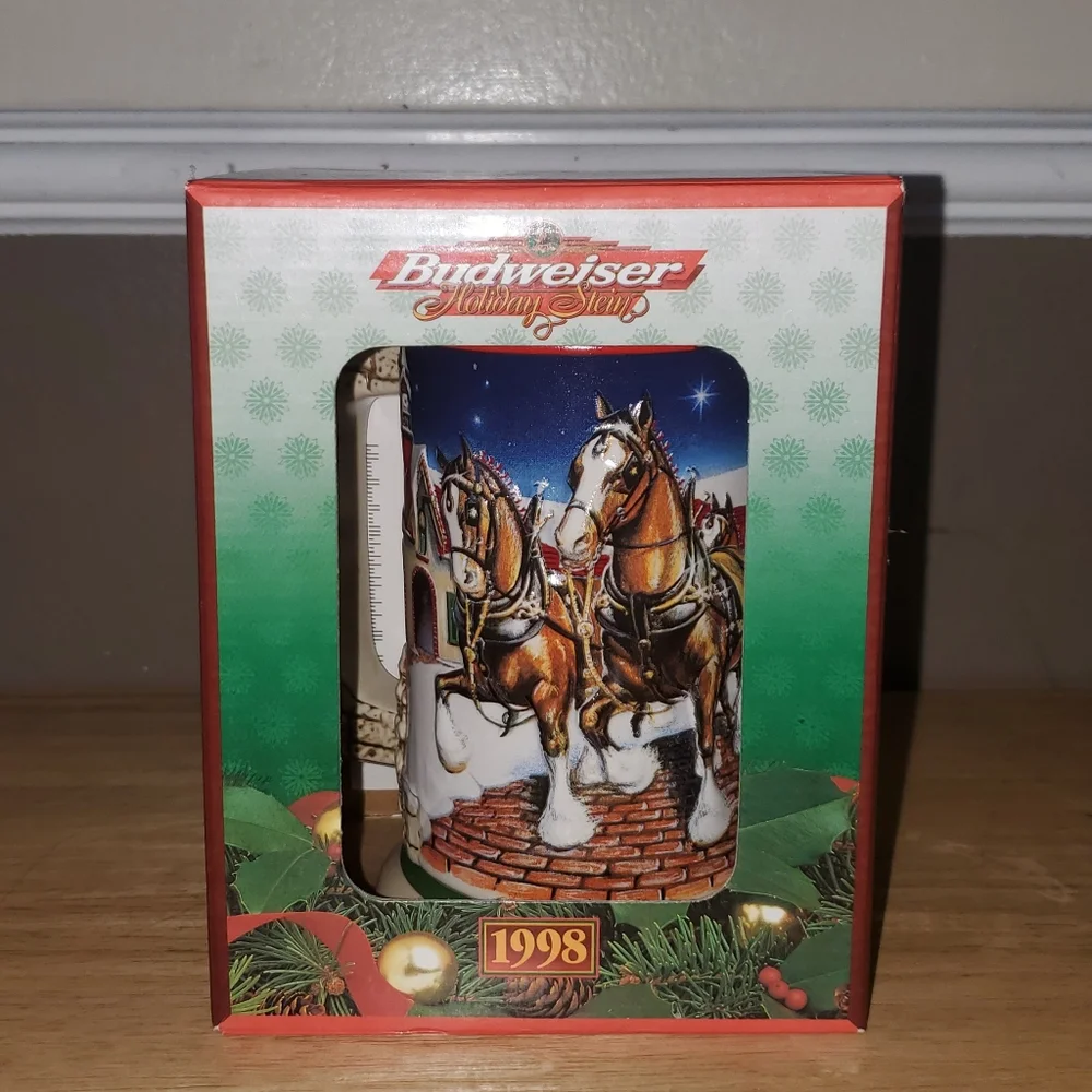 Budweiser Vintage 1998 Holiday Stein NWT
